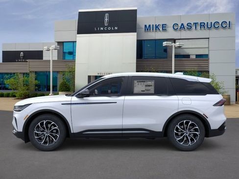 New 2026 Lincoln Nautilus Premier AWD/4WD image 3