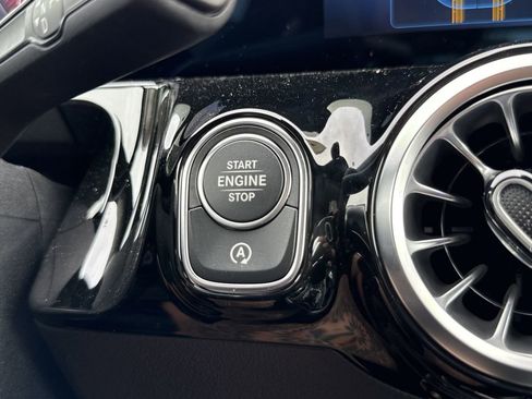 New 2025 Mercedes-Benz GLA 250 GLA 250 image 26