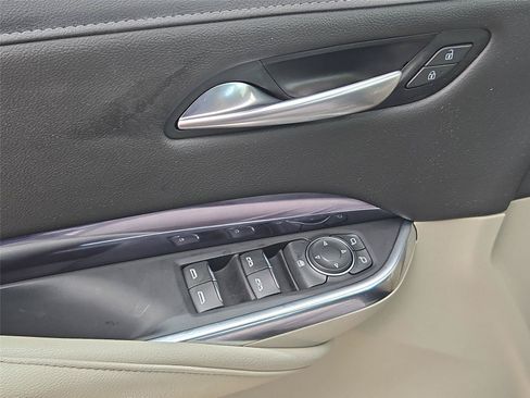 Certified 2023 Cadillac XT4 Luxury w/ Cold Weather Package FWD image 24