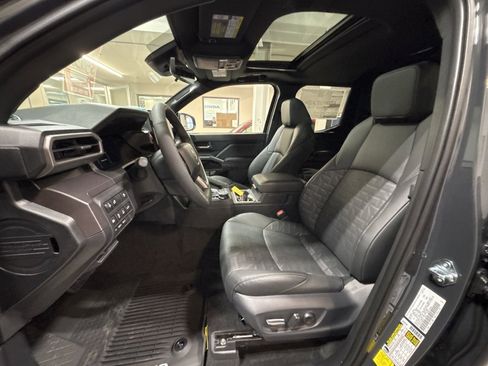 New 2026 Toyota Tacoma TRD Off-Road image 18