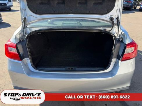 Used 2018 Subaru Legacy 2.5i Premium AWD/4WD image 16
