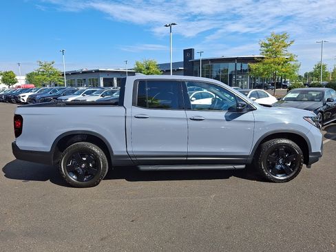 Used 2026 Honda Ridgeline Black Edition image 7
