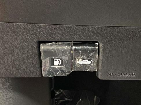 New 2025 Nissan Versa SV w/ Trunk Package image 19