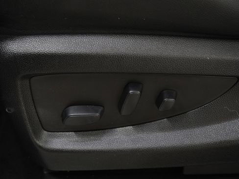 Used 2020 Chevrolet Suburban LT AWD/4WD image 29