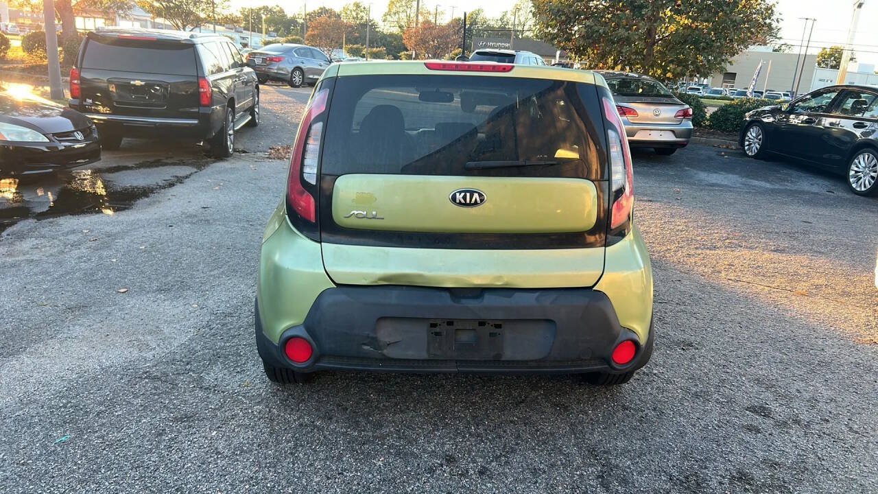 Used 2015 Kia Soul FWD image 6