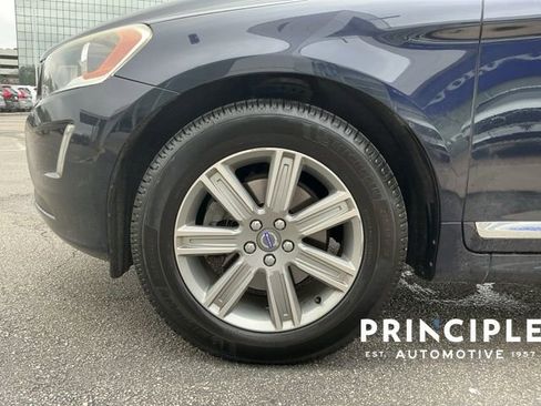 Used 2016 Volvo XC60 T6 w/ Climate Package AWD/4WD image 7