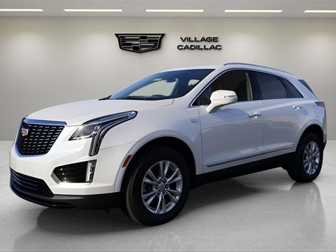New 2026 Cadillac XT5 Luxury image 1