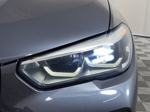 Used 2019 BMW X5 xDrive40i w/ Premium Package AWD/4WD image 12
