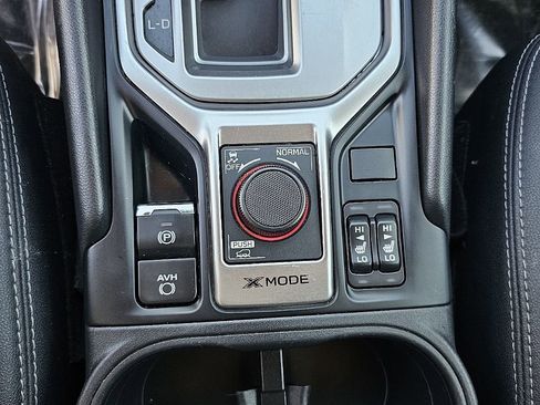Used 2023 Subaru Forester Premium image 30