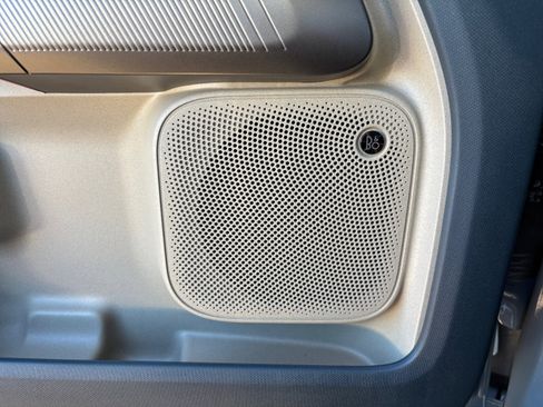 New 2025 Ford Maverick Lariat w/ 4K Tow Package image 25