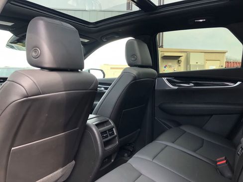 Used 2024 Cadillac XT5 Premium Luxury w/ LPO, Floor Liner Package FWD image 5