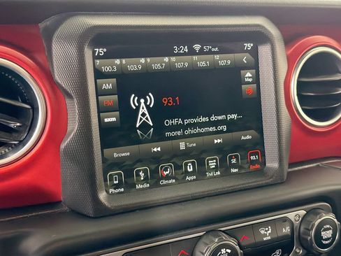 Used 2019 Jeep Wrangler Unlimited Rubicon AWD/4WD image 16