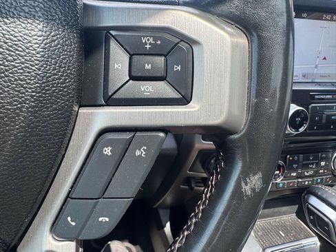 Used 2018 Ford F150 Platinum w/ Equipment Group 701A Luxury AWD/4WD image 16