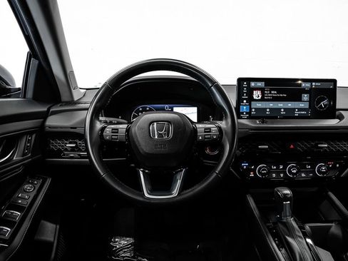 Used 2023 Honda Accord Touring image 21