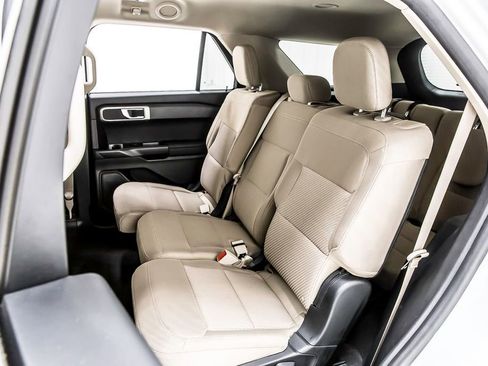 Used 2023 Ford Explorer 4WD image 28