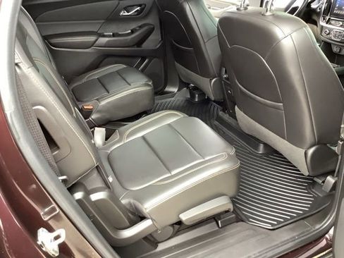Used 2020 Chevrolet Traverse LT w/ LT Premium Package FWD image 21