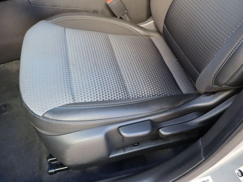 Certified 2024 Chevrolet Trax LT image 17