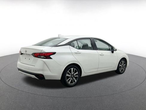 Used 2025 Nissan Versa SV FWD image 11
