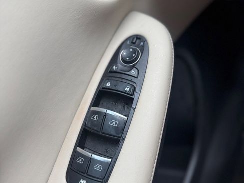 Used 2022 INFINITI QX50 Luxe image 11