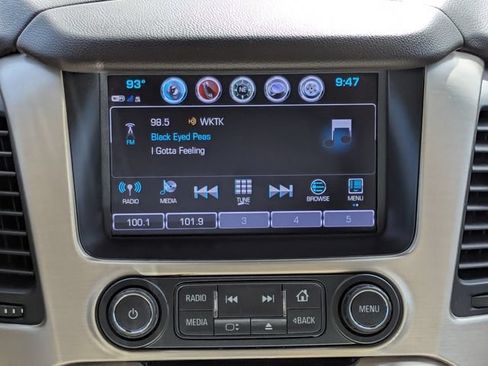 Used 2017 GMC Yukon Denali w/ Open Road Package AWD/4WD image 19
