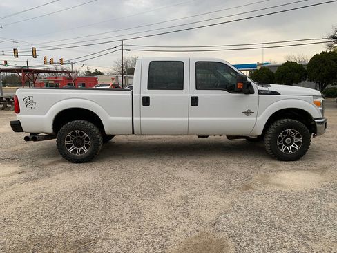 Used 2015 Ford F250 XL w/ Power Equipment Group image 6