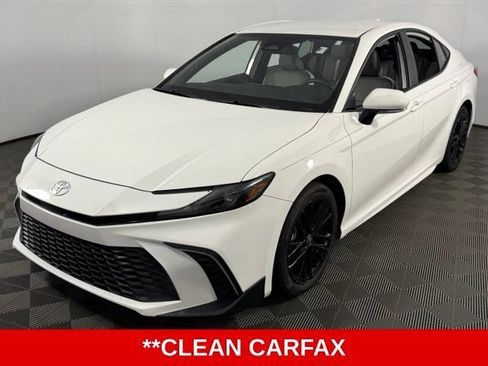 Used 2025 Toyota Camry SE w/ Multimedia Upgrade Package FWD image 5