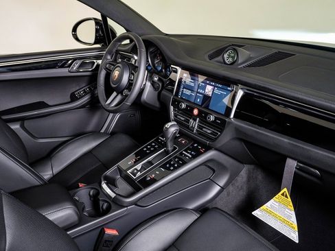 New 2026 Porsche Macan S image 14