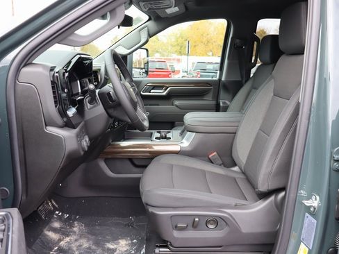 New 2026 Chevrolet Silverado 3500 LT image 4