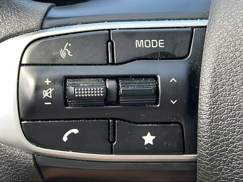 Used 2024 Kia Sportage LX FWD image 19