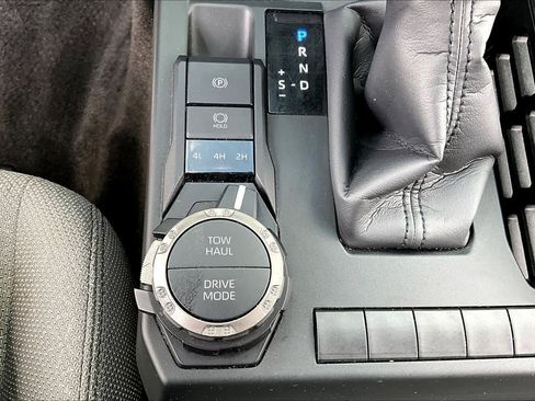 Used 2025 Toyota 4Runner SR5 image 34