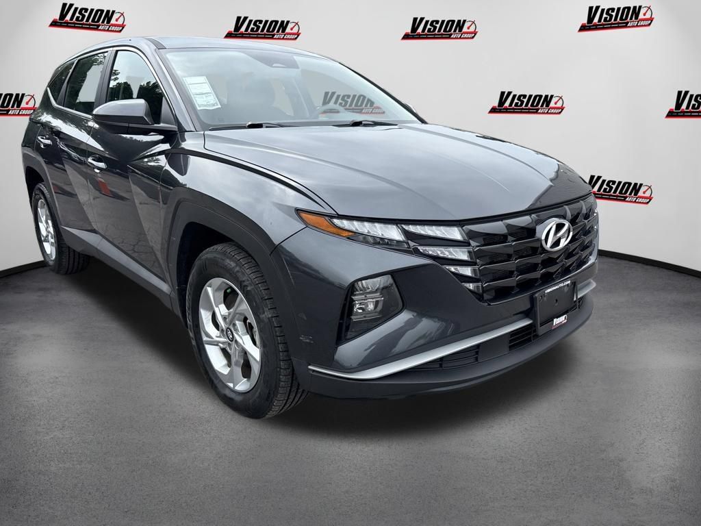 Used 2024 Hyundai Tucson SE AWD/4WD image 3