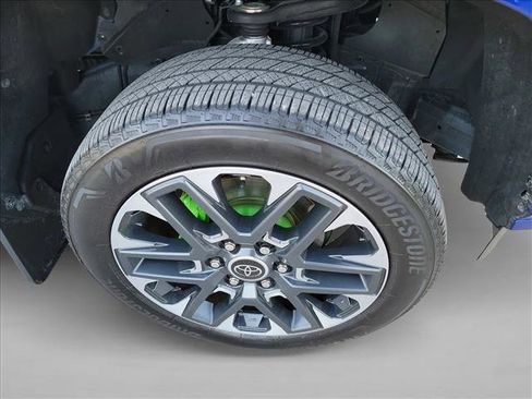 Used 2025 Toyota Tacoma SR5 image 10