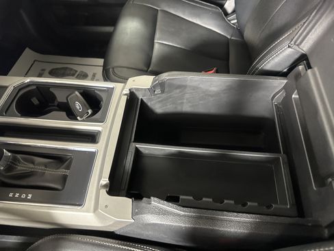 Used 2020 Ford F150 Lariat w/ Equipment Group 502A Luxury AWD/4WD image 23