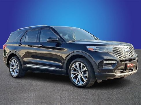 Used 2022 Ford Explorer Platinum w/ Equipment Group 601A image 3