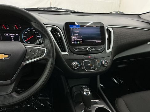 Used 2019 Chevrolet Malibu LS FWD image 31