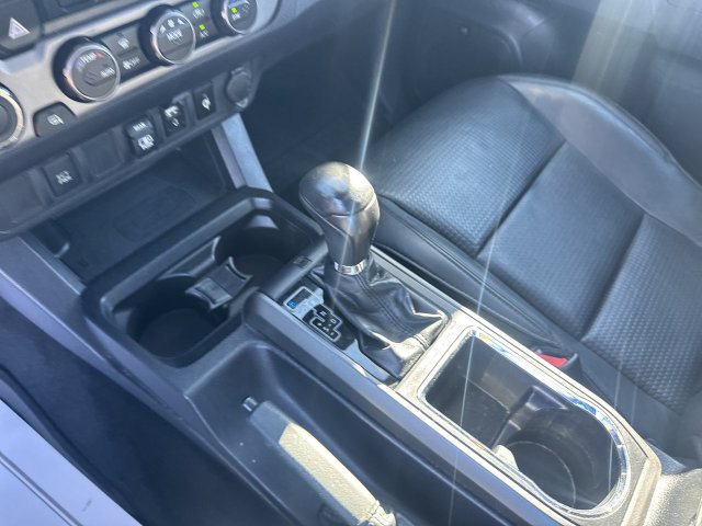 Used 2019 Toyota Tacoma TRD Off-Road AWD/4WD image 21