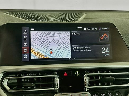 Used 2021 BMW 330i xDrive Sedan w/ M Sport Package AWD/4WD image 21