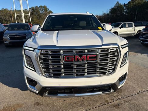 Certified 2025 GMC Yukon XL Denali image 11