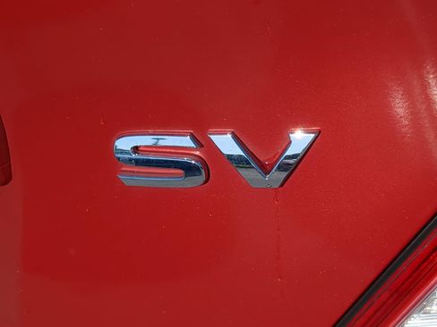 Used 2014 Nissan Versa SV FWD image 47