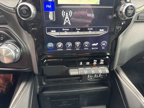 Used 2020 RAM 1500 Sport w/ Leather & Sound Group AWD/4WD image 28
