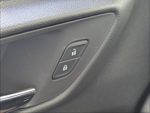 New 2026 Chevrolet Trax LT w/ Driver Confidence Package FWD image 24