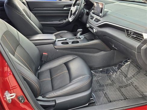 Used 2021 Nissan Altima 2.5 SR image 15
