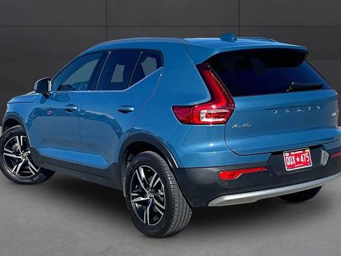Used 2025 Volvo XC40 B5 Core AWD/4WD image 10