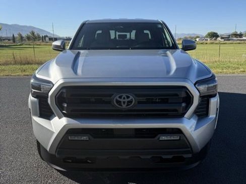 New 2025 Toyota Tacoma SR5 image 4