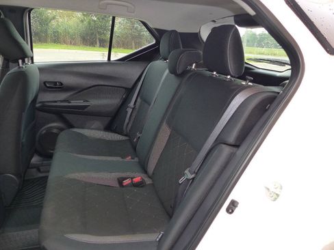 Used 2020 Nissan Kicks S FWD image 29