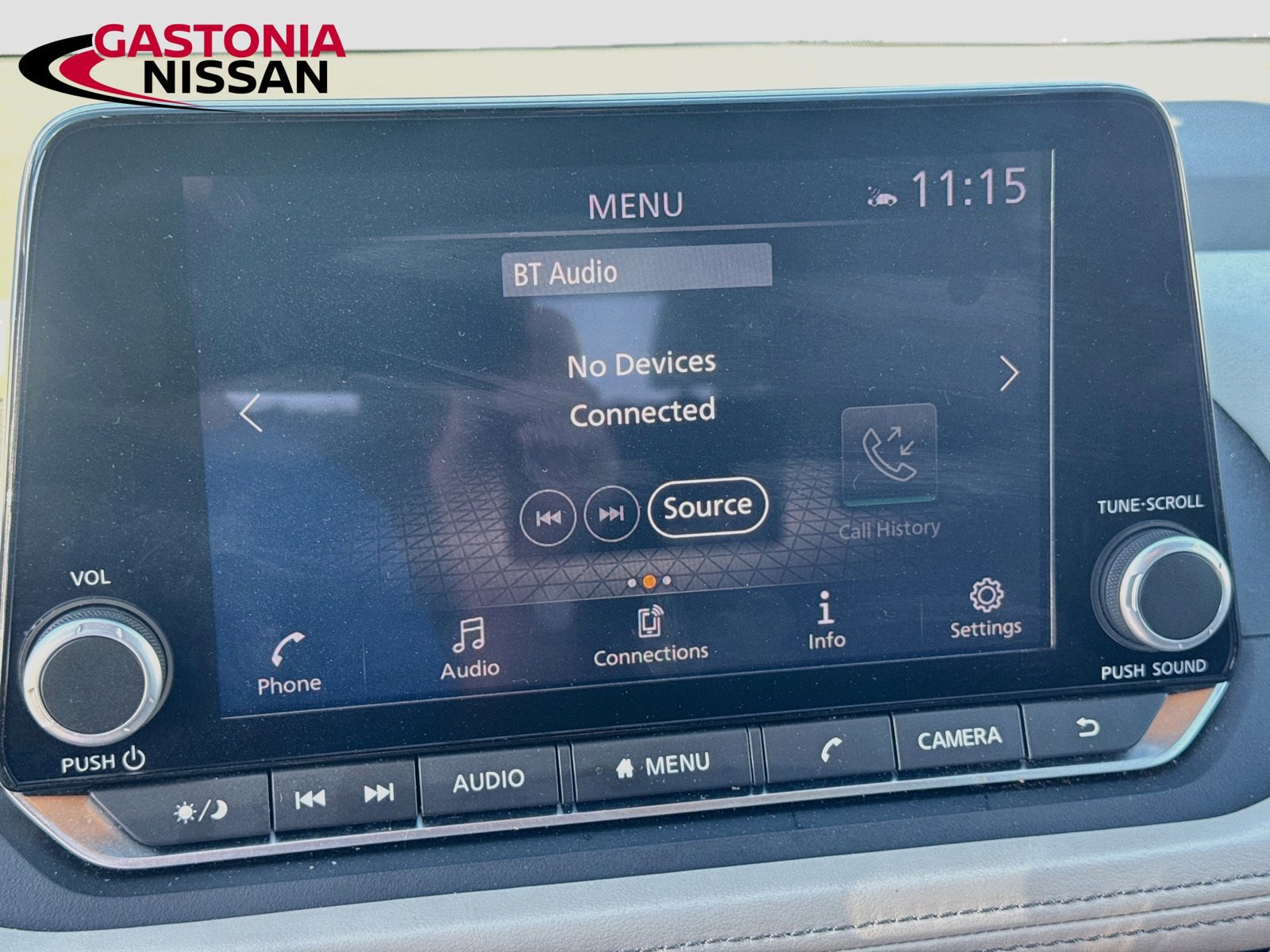 Used 2025 Nissan Rogue SV AWD/4WD image 18