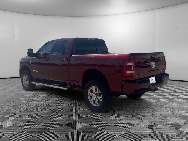 Used 2023 RAM 2500 Laramie AWD/4WD image 3