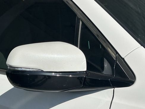 Used 2022 Honda Pilot Elite image 8