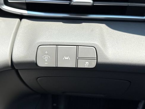 Used 2023 Hyundai Elantra SEL w/ Convenience Package FWD image 29