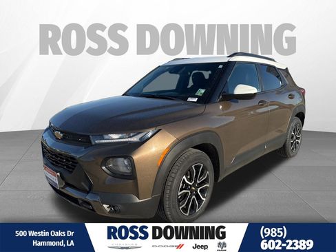 Used 2021 Chevrolet TrailBlazer ACTIV w/ Sun and Liftgate Package image 1